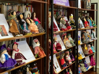 Выставка кукол в Гайдаровке