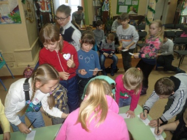 В дни зимних школьных каникул в Детской библиотеке г. Вельска проходила традиционная зимняя программа.